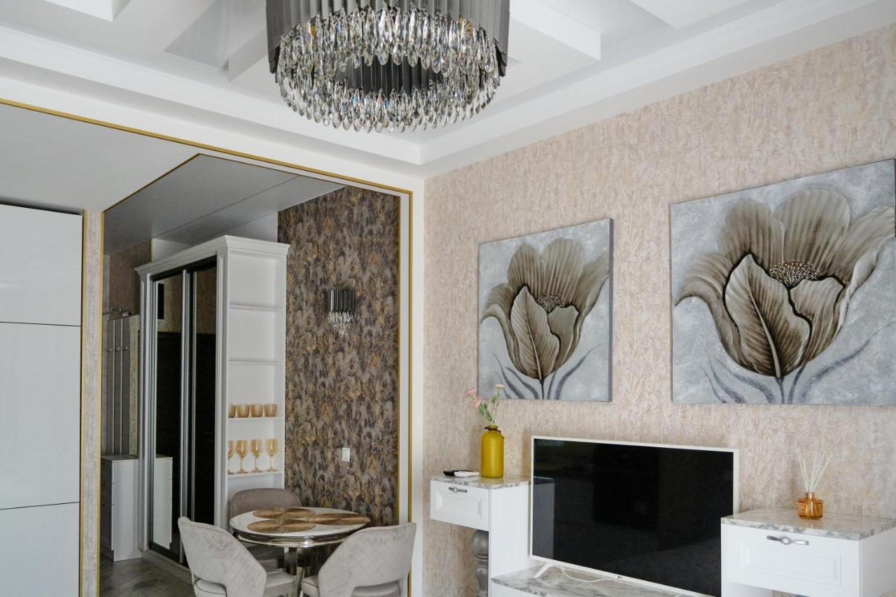 Luxury Apartments Sea View Julymia オデッサ エクステリア 写真